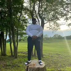 Kshow सुनें, म्यूज़िक वीडियो देखें, बायो पढ़ें, दौरे की तारीखें और बहुत कुछ देखें!