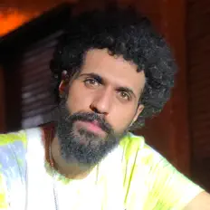 Listen to Kareem El-Khamisy, watch music videos, read bio, see tour dates & more!