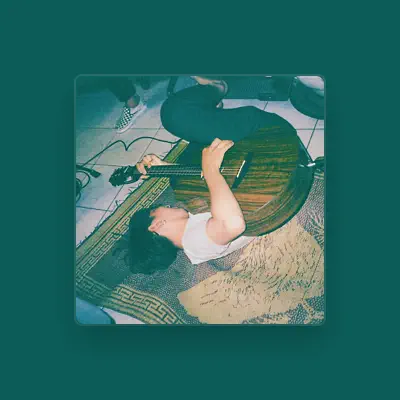 Listen to สส. เต้ย, watch music videos, read bio, see tour dates & more!