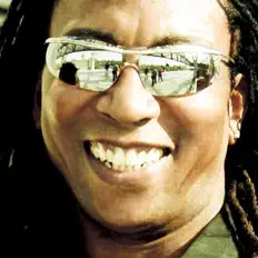 Ouve Makeni Beats, vê vídeos de música, lê a biografia, vê as datas da digressão e muito mais!