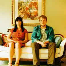 收听 Summer Underground、观看音乐视频、阅读小传、查看巡演日期等 ！