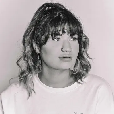 Listen to Valentina Kusanovic, watch music videos, read bio, see tour dates & more!