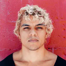 Ascolta Andre Saint-Albin, guarda video musicali, leggi la biografia, vedi le date del tour & altro!