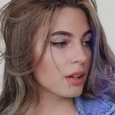 Escucha a Slyvastina, mira videos musicales, lee su biografía, consulta las fechas de las gira y más.