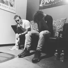 收听 ziggyzoo、观看音乐视频、阅读小传、查看巡演日期等 ！