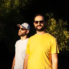 Escucha a Mehari, mira videos musicales, lee su biografía, consulta las fechas de las gira y más.