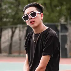 Ακούστε περιεχόμενο από Alexis Jacobo, παρακολουθήστε μουσικά βίντεο, διαβάστε το βιογραφικό, δείτε ημερομηνίες περιοδείας, και πολλά ακόμη!