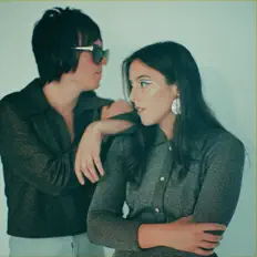 Dengarkan Gem and Eye, tonton video musik, baca bio, lihat tanggal tur & lainnya!