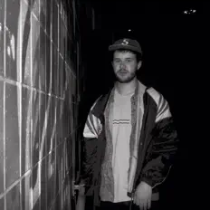 收听 CITRA、观看音乐视频、阅读小传、查看巡演日期等 ！