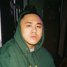 收听 IJ、观看音乐视频、阅读小传、查看巡演日期等 ！