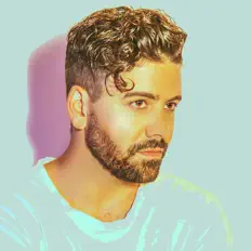 聆聽 Tom Boy、觀看音樂影片、閱讀小傳、查看巡演日期等！