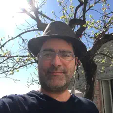 Fat Juice을(를) 듣고, 뮤직 비디오를 보고, 약력을 읽고, 투어 일정 등을 확인하세요!