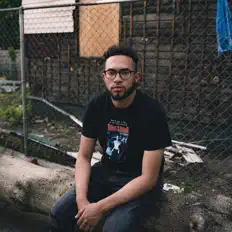 收听 E-Smoove、观看音乐视频、阅读小传、查看巡演日期等 ！
