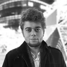 Escucha a Tolunay Akay, mira videos musicales, lee su biografía, consulta las fechas de las gira y más.