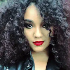 收听 Tatiana Owens、观看音乐视频、阅读小传、查看巡演日期等 ！