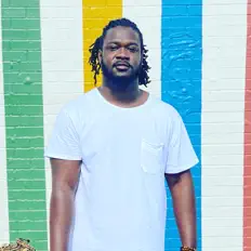 Ascolta Timothy Lea, guarda video musicali, leggi la biografia, vedi le date del tour & altro!