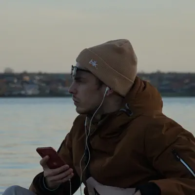 Listen to komyakov, watch music videos, read bio, see tour dates & more!