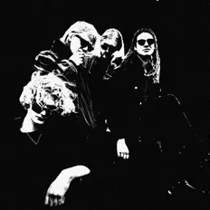 Hör dir Rýk an, schau dir Musikvideos an, lies die Biografie, finde Tourdaten und mehr!