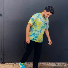 Listen to Vanti, watch music videos, read bio, see tour dates & more!