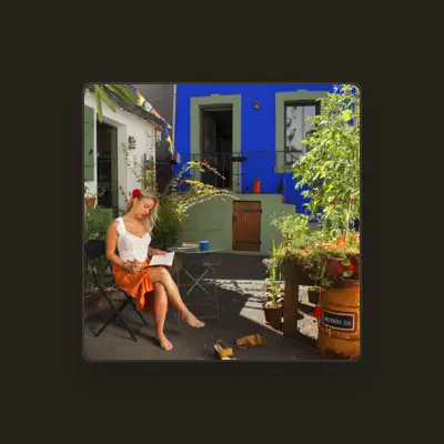 Listen to Johanna Reyjasse, watch music videos, read bio, see tour dates & more!