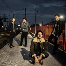 Back in the Cityを聴いたり、ミュージックビデオを鑑賞したり、経歴やツアー日程などを確認したりしましょう！