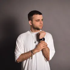 Luister naar Malov, bekijk muziekvideo's, lees de bio, bekijk de tourdata, en meer!