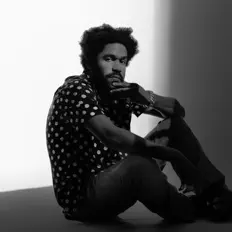 Poslechněte si interpreta Tash Neal, sledujte hudební videa, přečtěte si životopis, podívejte se na data turné a další informace.