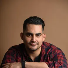 Listen to Che Jose, watch music videos, read bio, see tour dates & more!