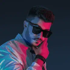 收听 DJ Matheus Lazaretti、观看音乐视频、阅读小传、查看巡演日期等 ！