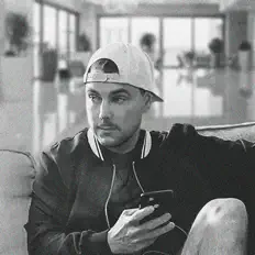 Ouça Jesse Burke, assista a videoclipes, leia a biografia, veja as datas das turnês e mais!