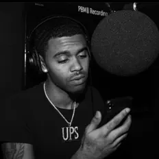 聆聽 N33zy、觀看音樂影片、閱讀小傳、查看巡演日期等！