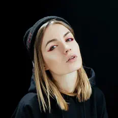 收听 Kuzheleva、观看音乐视频、阅读小传、查看巡演日期等 ！