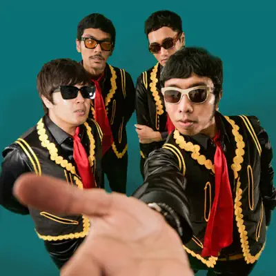 Listen to The Pinholes, watch music videos, read bio, see tour dates & more!