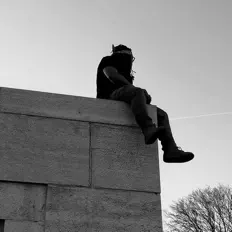 收听 DOMKING、观看音乐视频、阅读小传、查看巡演日期等 ！