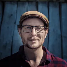Listen to Ola Asdahl Rokkones, watch music videos, read bio, see tour dates & more!