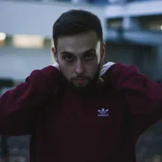 Ακούστε περιεχόμενο από ДАНИЛА, παρακολουθήστε μουσικά βίντεο, διαβάστε το βιογραφικό, δείτε ημερομηνίες περιοδείας, και πολλά ακόμη!