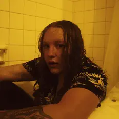 Posłuchaj wykonawcy Bucoda, obejrzyj teledyski, przeczytaj biografię, zobacz daty tras koncertowych i nie tylko!