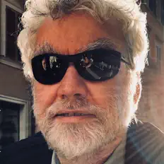 Dengarkan Maurizio De Cecco, tonton video musik, baca bio, lihat tanggal tur & lainnya!