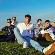 Coronedi dinle, müzik videolarını izle, biyografisini oku, tur tarihlerini ve daha fazlasını gör!