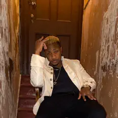 Boicheckz सुनें, म्यूज़िक वीडियो देखें, बायो पढ़ें, दौरे की तारीखें और बहुत कुछ देखें!