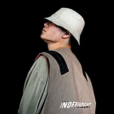 Dengarkan G Dominic, tonton video musik, baca bio, lihat tanggal tur & lainnya!