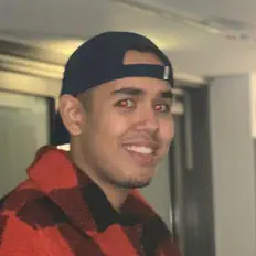 Dengarkan erihs, tonton video musik, baca bio, lihat tanggal tur & lainnya!