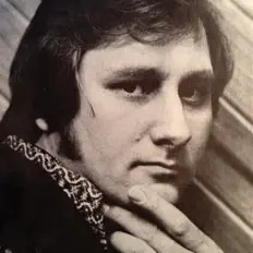 Dengarkan Chuck Glaser, tonton video musik, baca bio, lihat tanggal tur & lainnya!