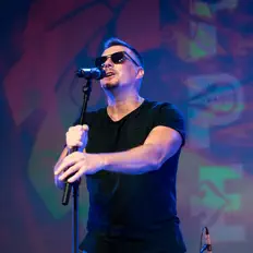 ҐPENを聴いたり、ミュージックビデオを鑑賞したり、経歴やツアー日程などを確認したりしましょう！