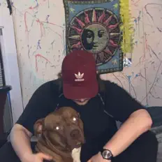 Hör dir KRiss an, schau dir Musikvideos an, lies die Biografie, finde Tourdaten und mehr!