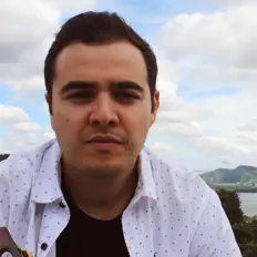 Ouve Hngry, vê vídeos de música, lê a biografia, vê as datas da digressão e muito mais!