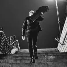 收听 Fardinand、观看音乐视频、阅读小传、查看巡演日期等 ！