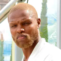 Écoutez Eris Jay, regardez des vidéoclips, lisez la biographie, consultez les dates de tournée et plus encore !