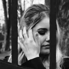 Ascolta Ava Jade, guarda video musicali, leggi la biografia, vedi le date del tour & altro!