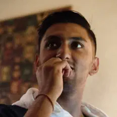 Dengarkan Aaryan Singh, tonton video musik, baca bio, lihat tanggal tur & lainnya!